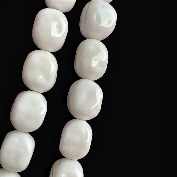 Richleiu white lucite double strand square beaded necklace push clasp 20”L - Picture 3 of 5